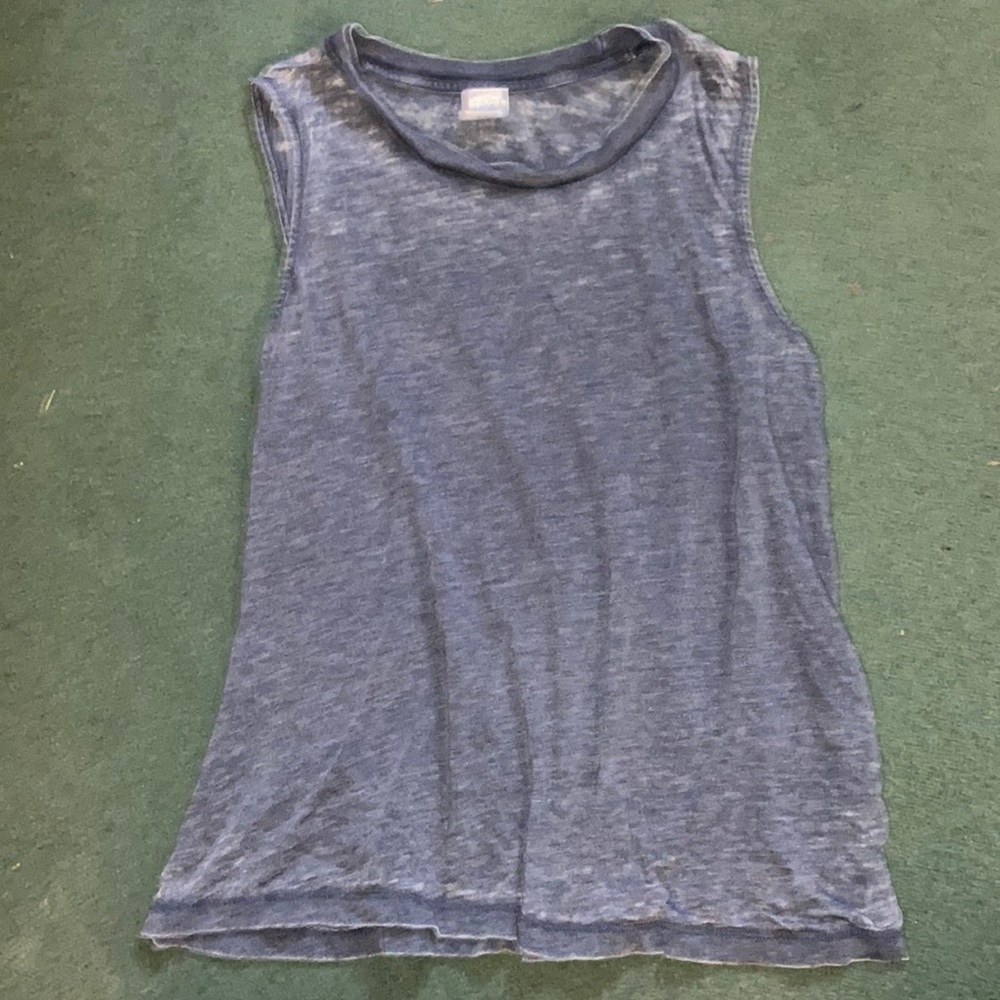 Muscle tank top